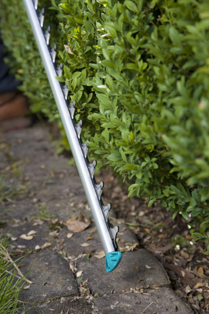 GARDENA Elektro-Teleskop-Heckenschere THS 500/48